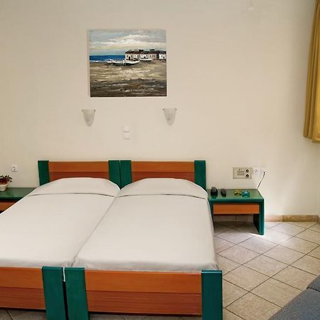 Papadakis Aparthotel เยโอริยิอูโปลิส ภายนอก รูปภาพ