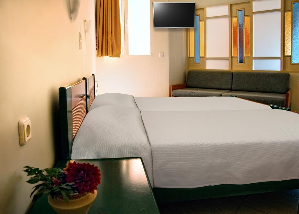 Papadakis Aparthotel เยโอริยิอูโปลิส ภายนอก รูปภาพ