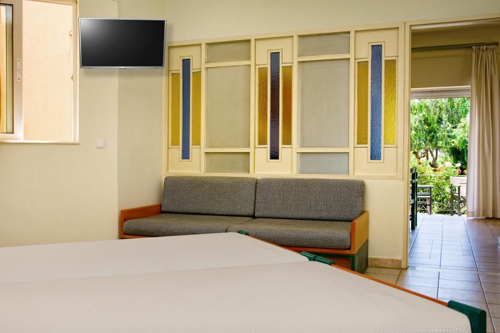 Papadakis Aparthotel เยโอริยิอูโปลิส ภายนอก รูปภาพ